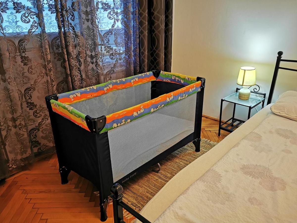 Apartament Hunter Lejlighed Cluj-Napoca Eksteriør billede