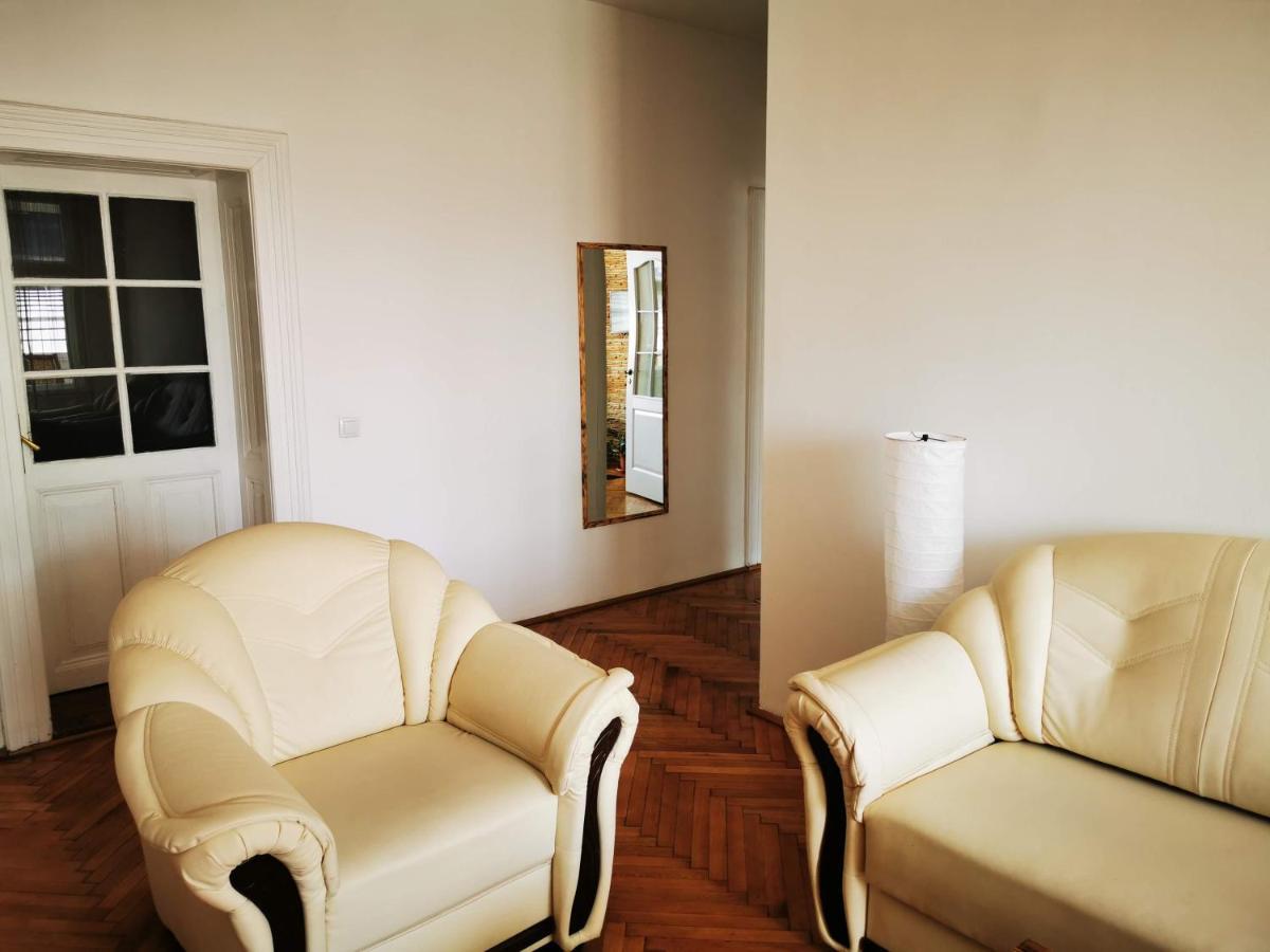 Apartament Hunter Lejlighed Cluj-Napoca Eksteriør billede